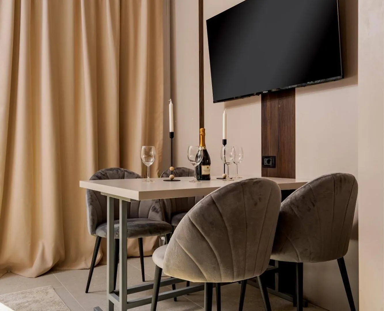Luxury Ultra Central Apartment - Piata Romana Бухарест